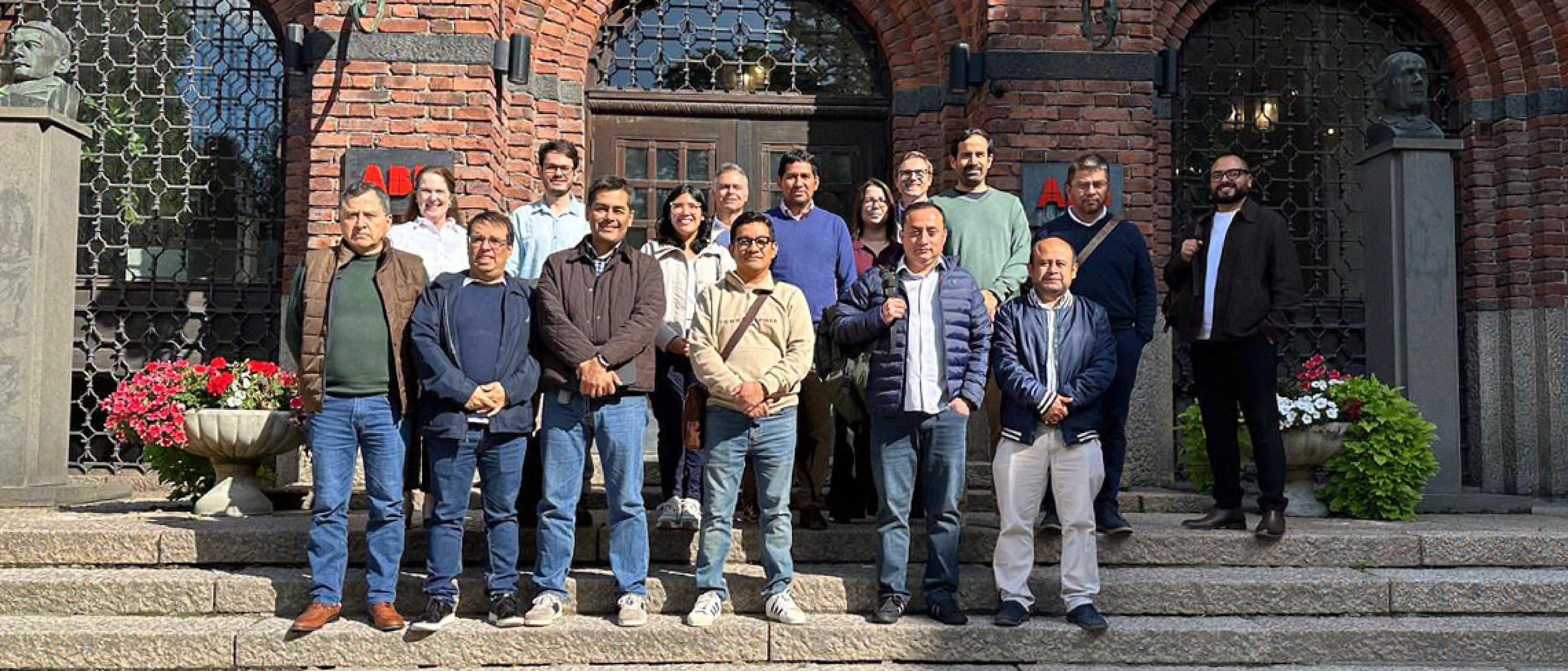 Compañía Minera Poderosa participa en encuentro internacional sobre innovación y tecnología para la minería