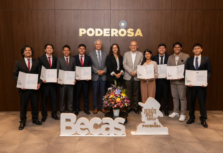 Alumnos de la UNI reciben Beca Jesús Arias Dávila, financiada por Minera Poderosa